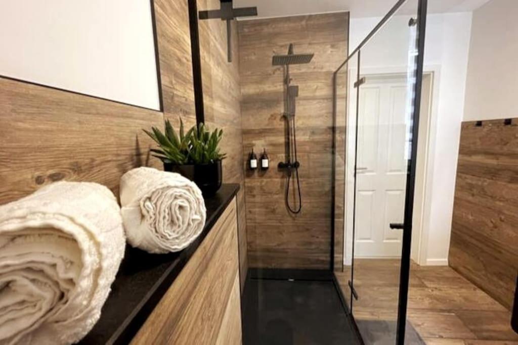 Ar Apartments III I 4 Pers I Modern I Schillerapartment رودولشتات المظهر الخارجي الصورة